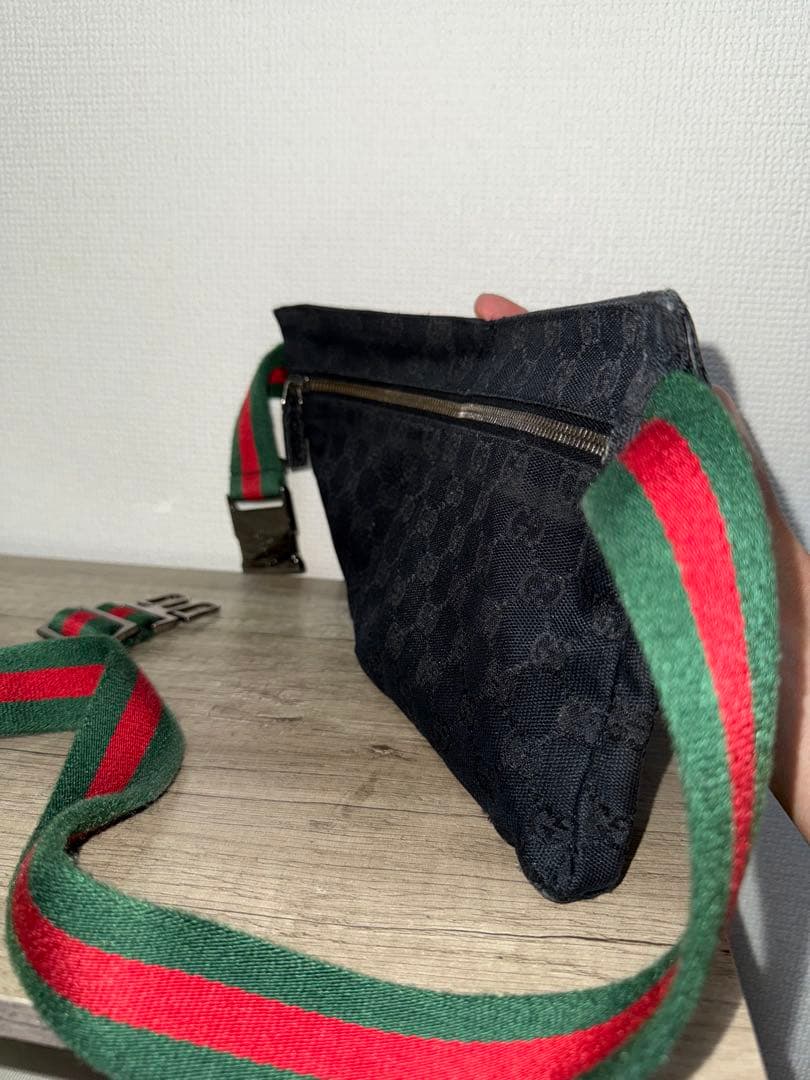 Gucci ボディバッグ ブラック