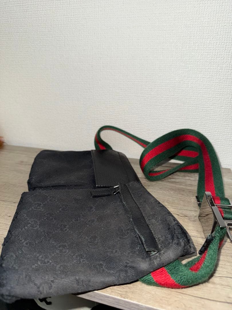 Gucci ボディバッグ ブラック
