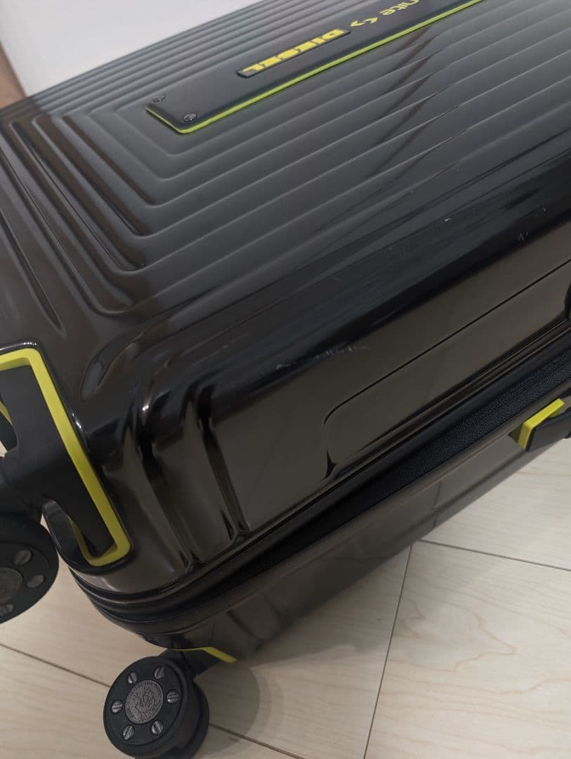 限定品　Samsonite✖DIESEL　スーツケース　Spinner 69