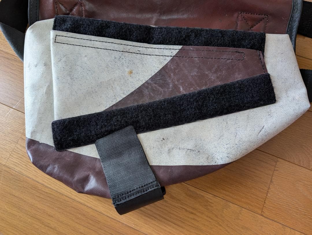 あっちゃん　FREITAG F31 KNIGHT RIDERマットブラウン