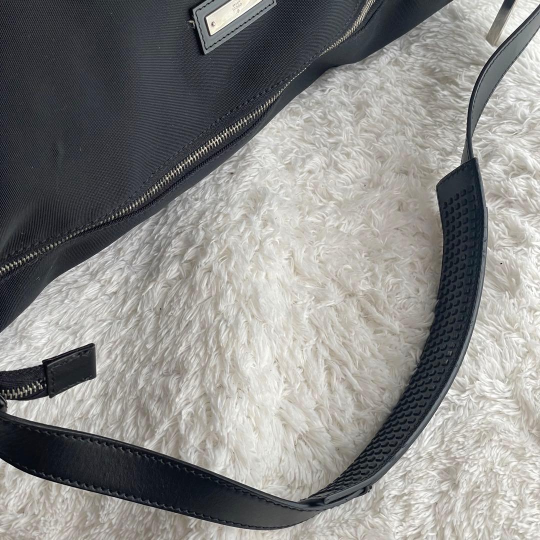美品✨GUCCI ワンショルダー ボストンバッグ ナイロン GG柄 ロゴプレート