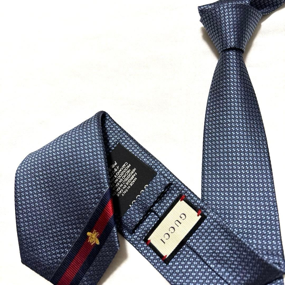 新品　GUCCI グッチ　ネクタイ　現行　ネイビー　蜂　刺繍　箱付　紙袋付