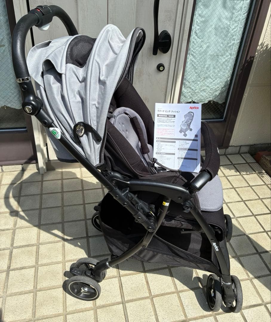 美品★Aprica★ベビーカー★ラクーナビッテクッション★グレー 無地★取説あり