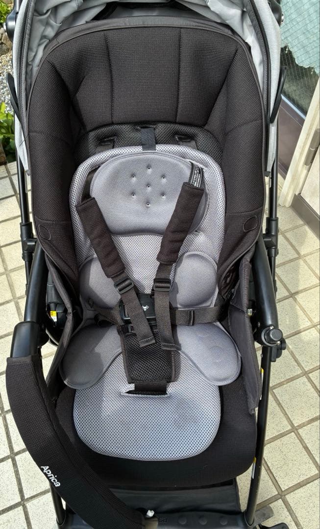 美品★Aprica★ベビーカー★ラクーナビッテクッション★グレー 無地★取説あり