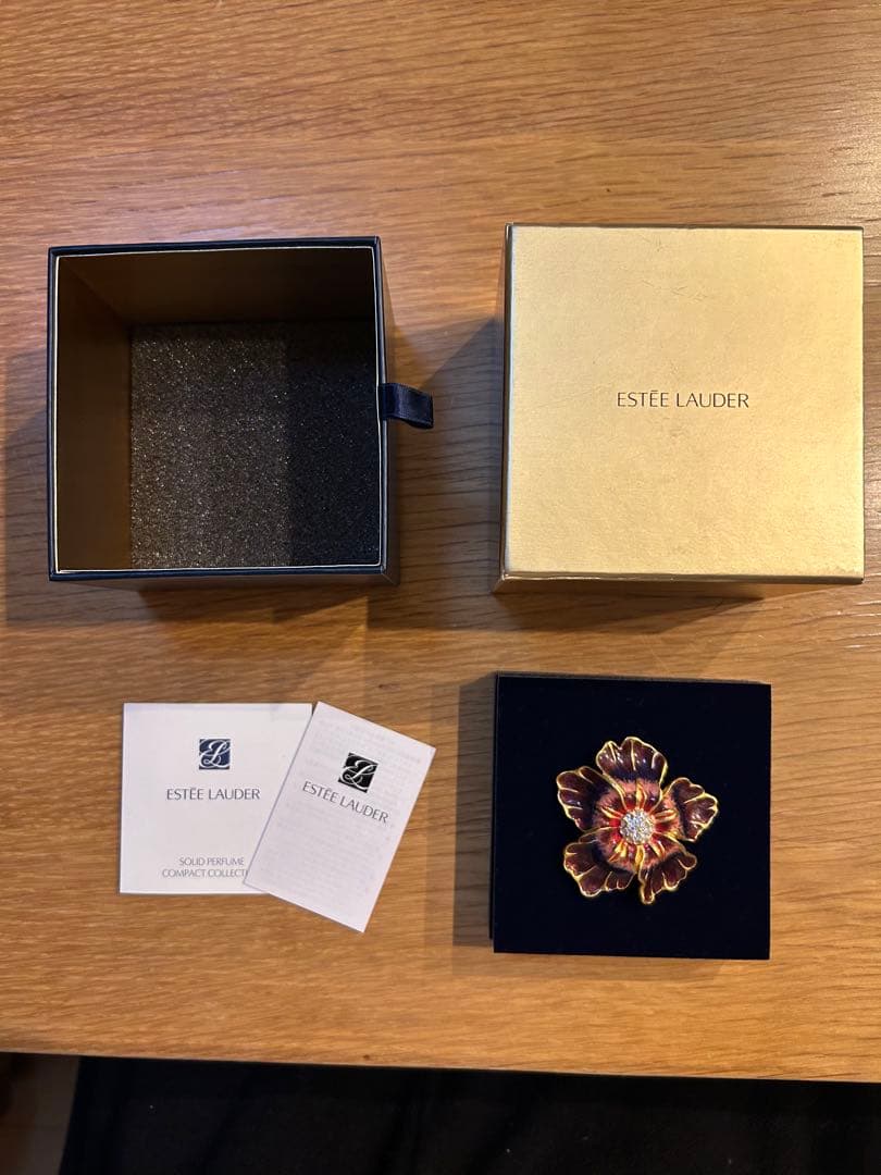 ESTEE LAUDER 練り香水　ハイビスカス