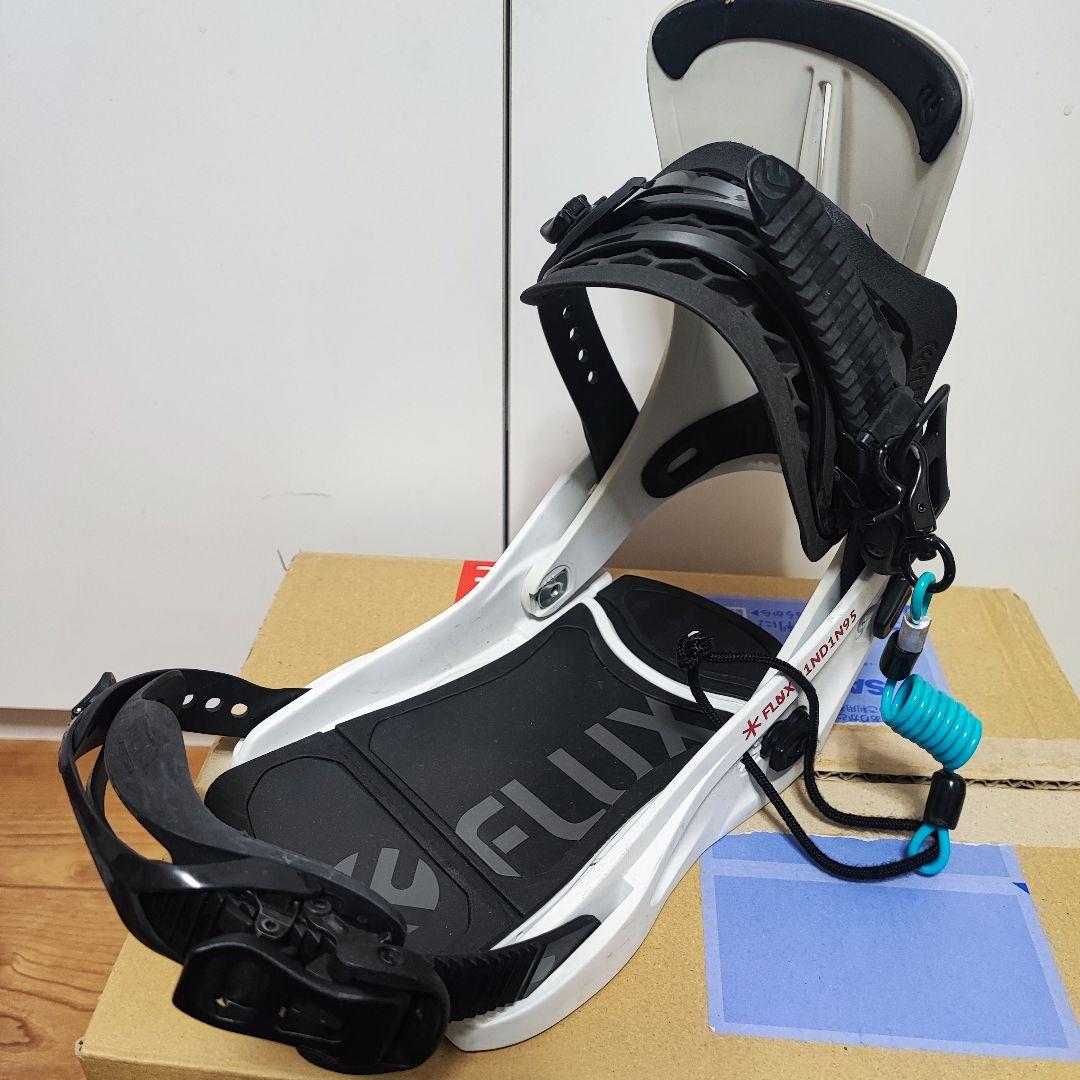 FLUX　XF　WHITE　Sサイズ