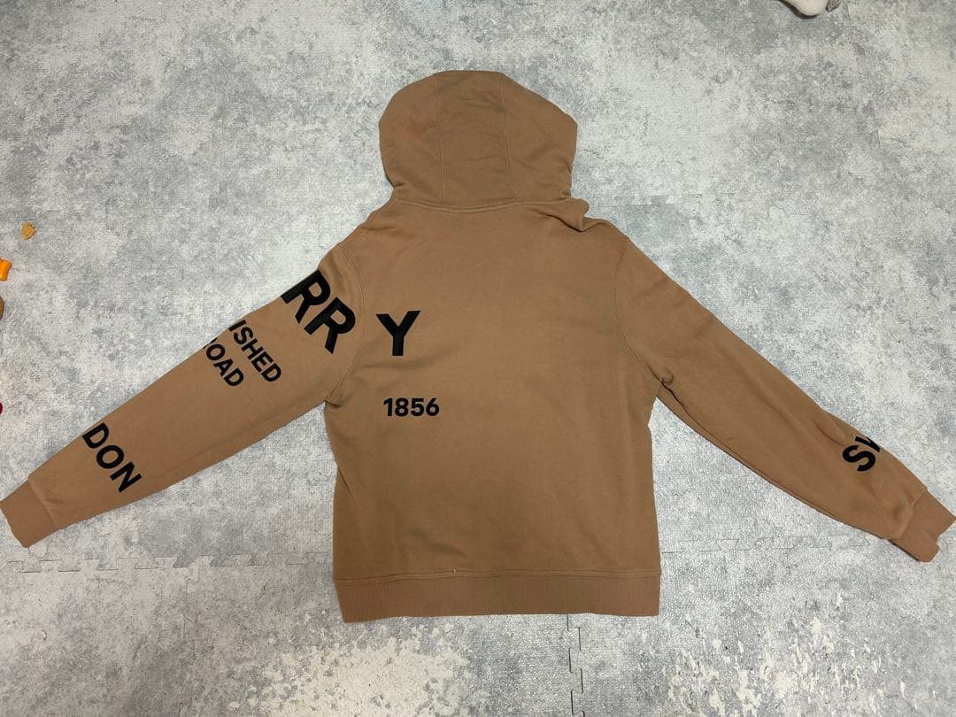 Burberry ブラウンパーカー