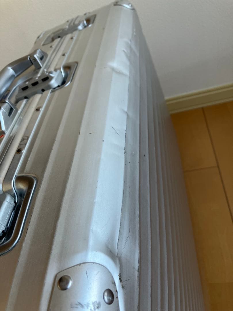 RIMOWA スーツケース　アルミ製　大型