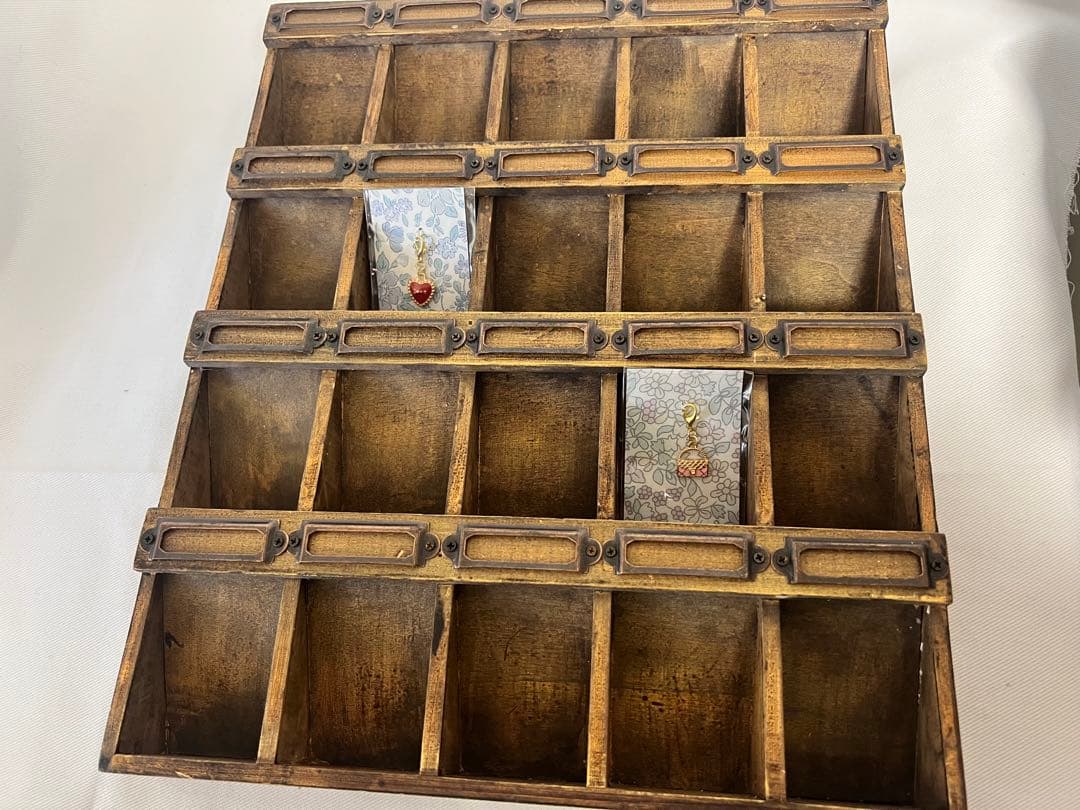 木製ヴィンテージラック 20仕切り　アクセサリー陳列　イベント什器レア！ジャンク