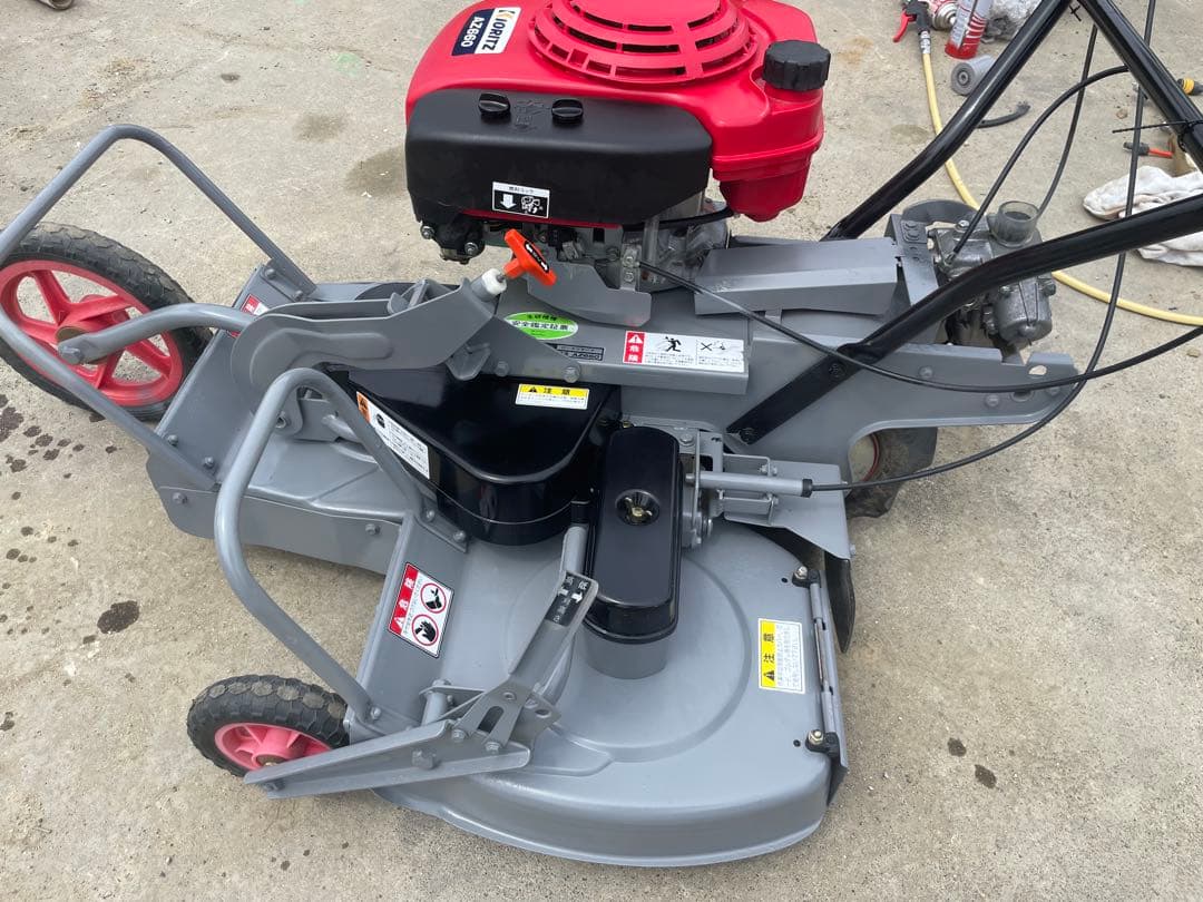 ハーフクンが購入しました、共立 自走式二面刈　畦草刈機 ウイングモア AZ660
