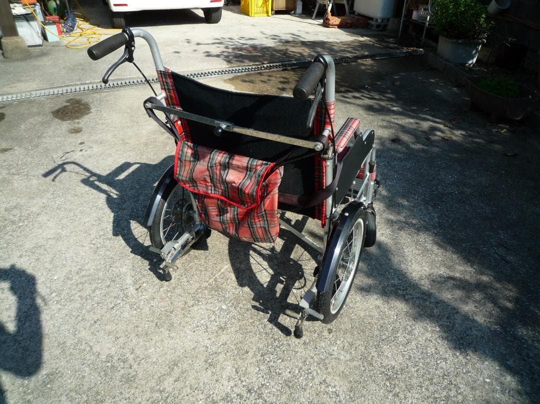介助用車椅子 　幅広座面50cm　 希少品　 (送料無料)