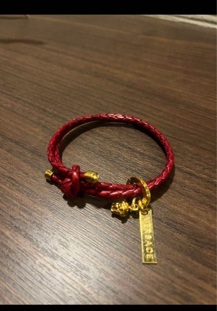 VERSACE 赤 レザー 編み込み ブレスレット ゴールドチャーム