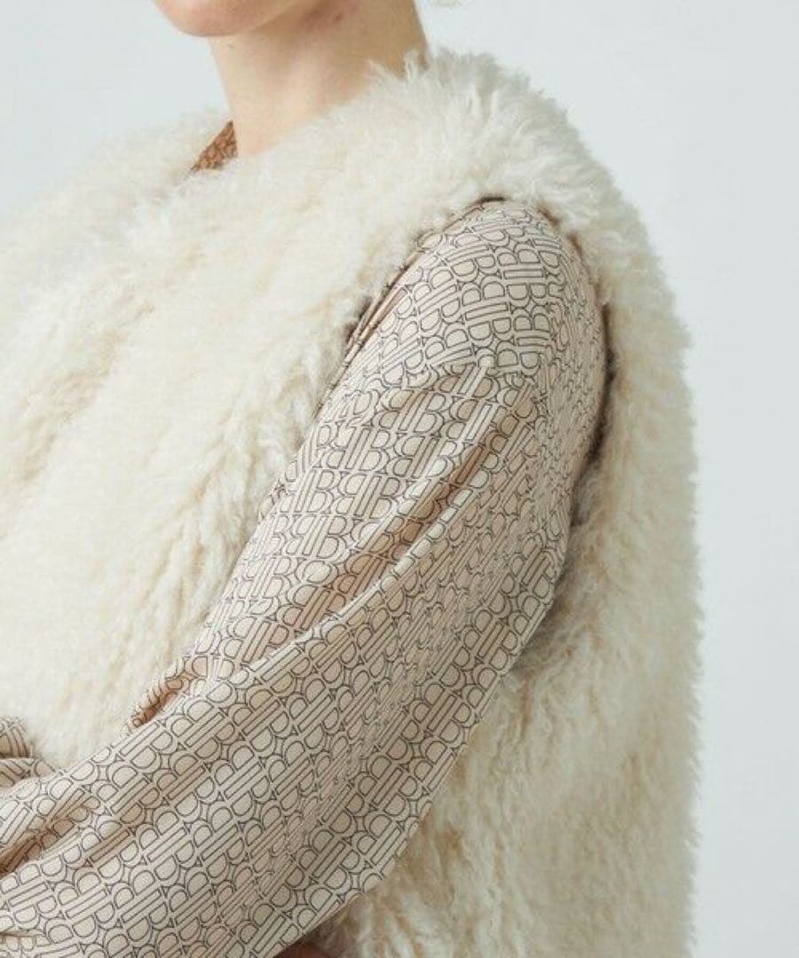 【美品】TOMORROWLAND Ballsey プードルファークルーネックジレ