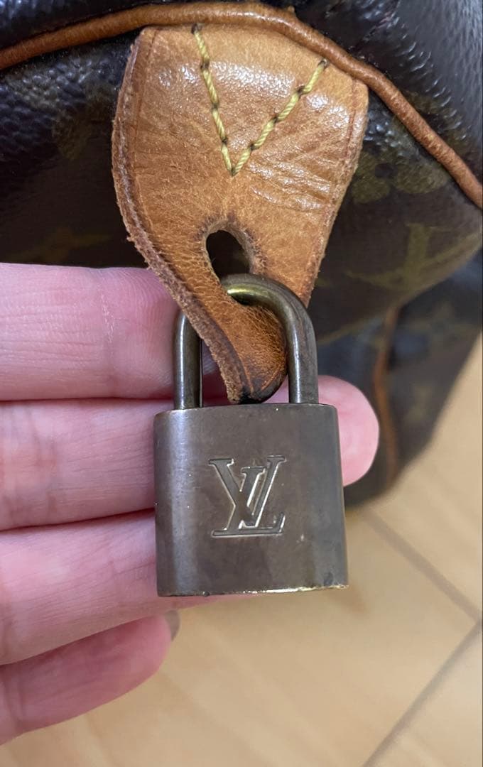 LOUIS VUITTON ルイヴィトン モノグラム スピーディ バッグ