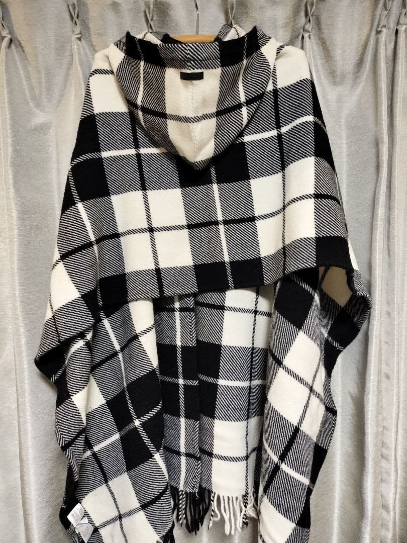 BURBERRY BLUE LABELバーバリーブルーレーベルフード付きポンチョ