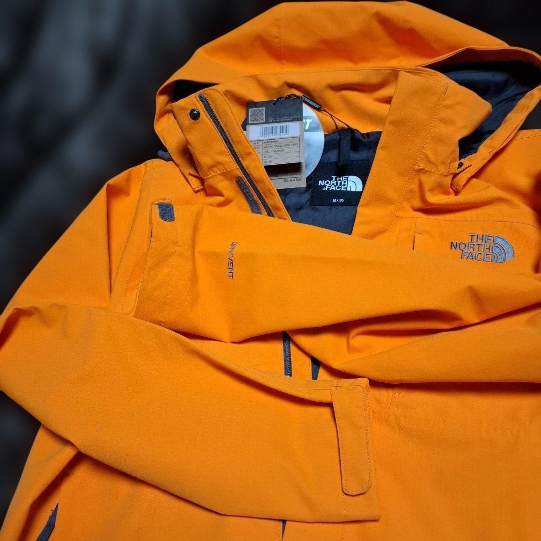 新品　未使用　　THE NORTH FACE マウンテンパーカー　95(M)