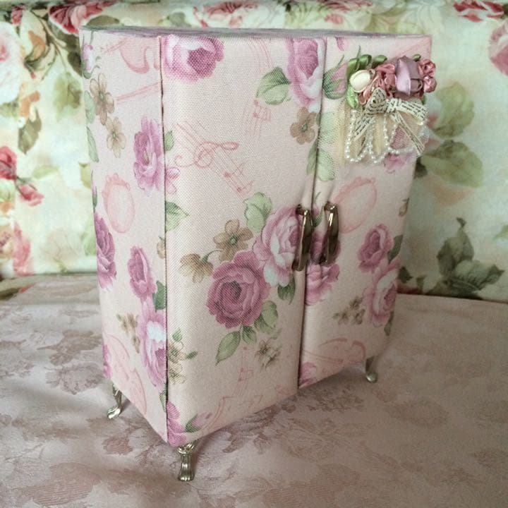 新品☆猫脚クローゼット&ドレッサー型ジュエリーBOX ドールハウス インテリア