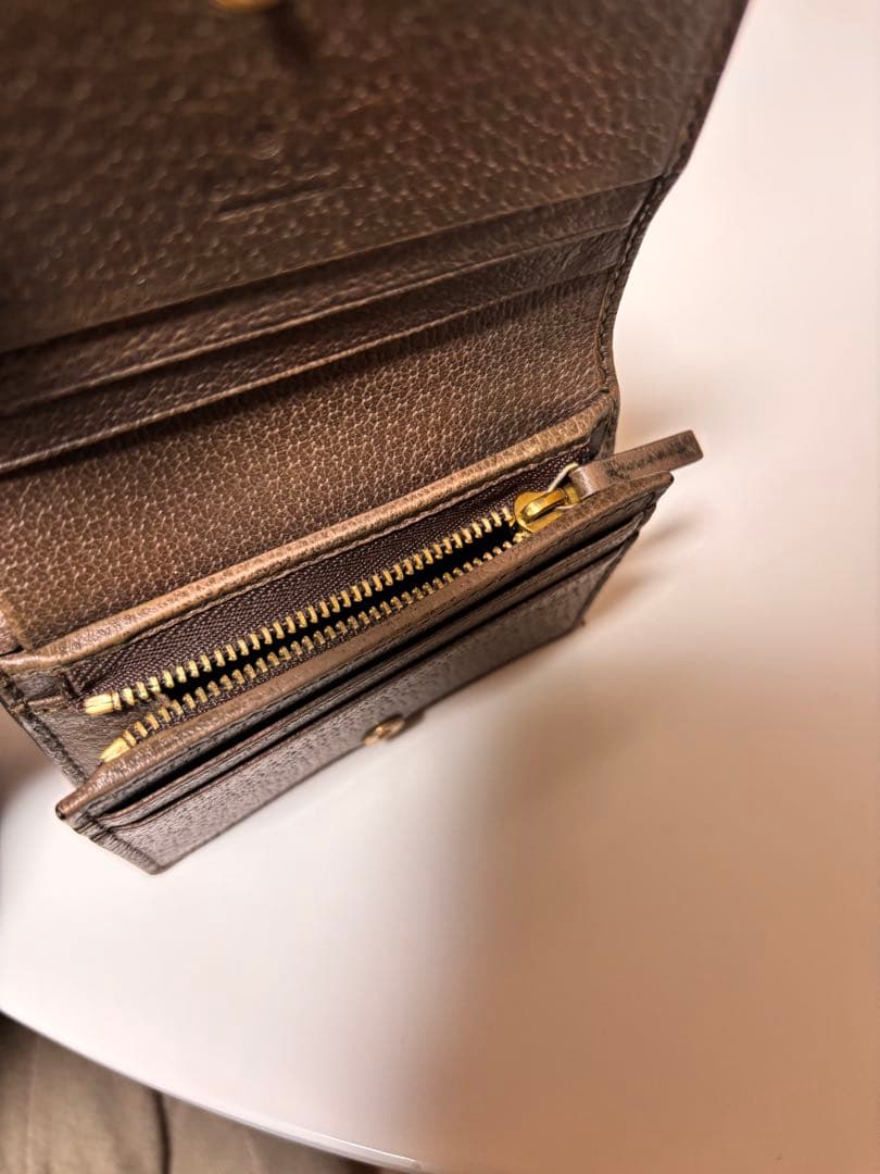 gucci ケース　箱と付属袋あり