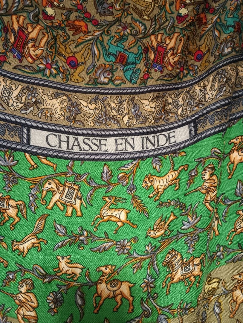 HERMES CHASSE EN INDE シルクスカーフ