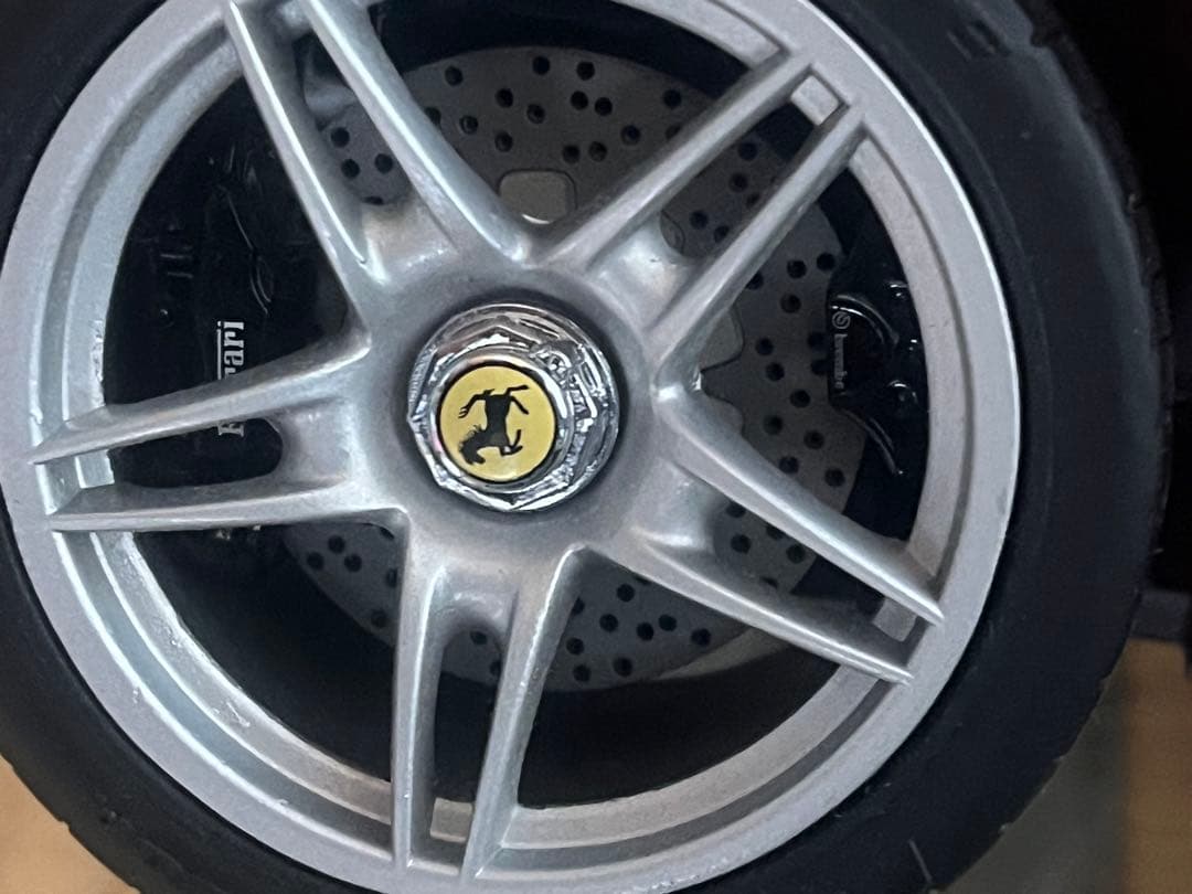 Ferrari LaFerrariの1/10スケールモデル