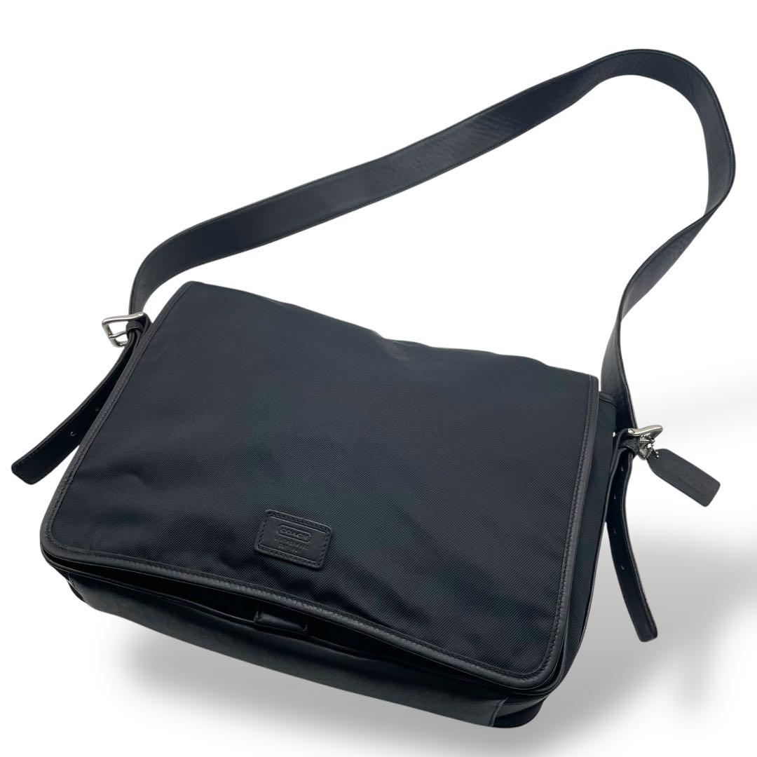 希少 COACH☆ショルダーバッグ 斜め掛け ナイロン レザー A4収納可 黒