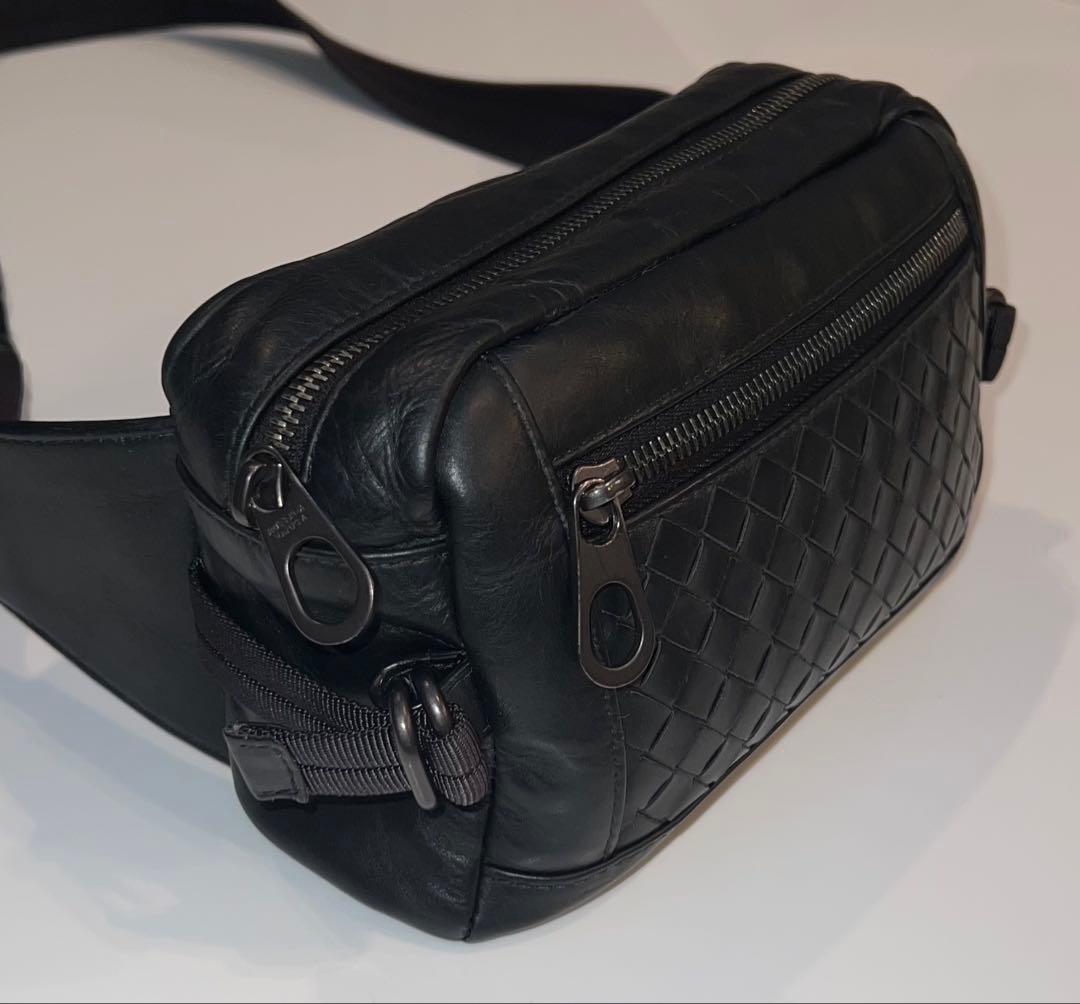 BOTTEGAVENETA ボッテガ・ヴェネタボディ バッグ イントレチャート黒