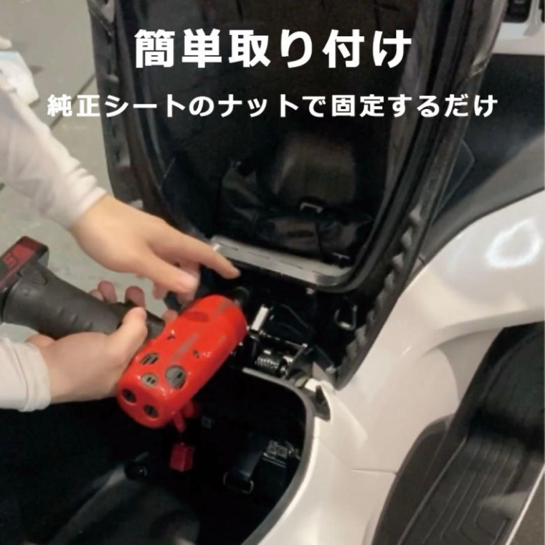 新品未使用TWR製 PCX125/160用カスタムシート タックロールデザイン