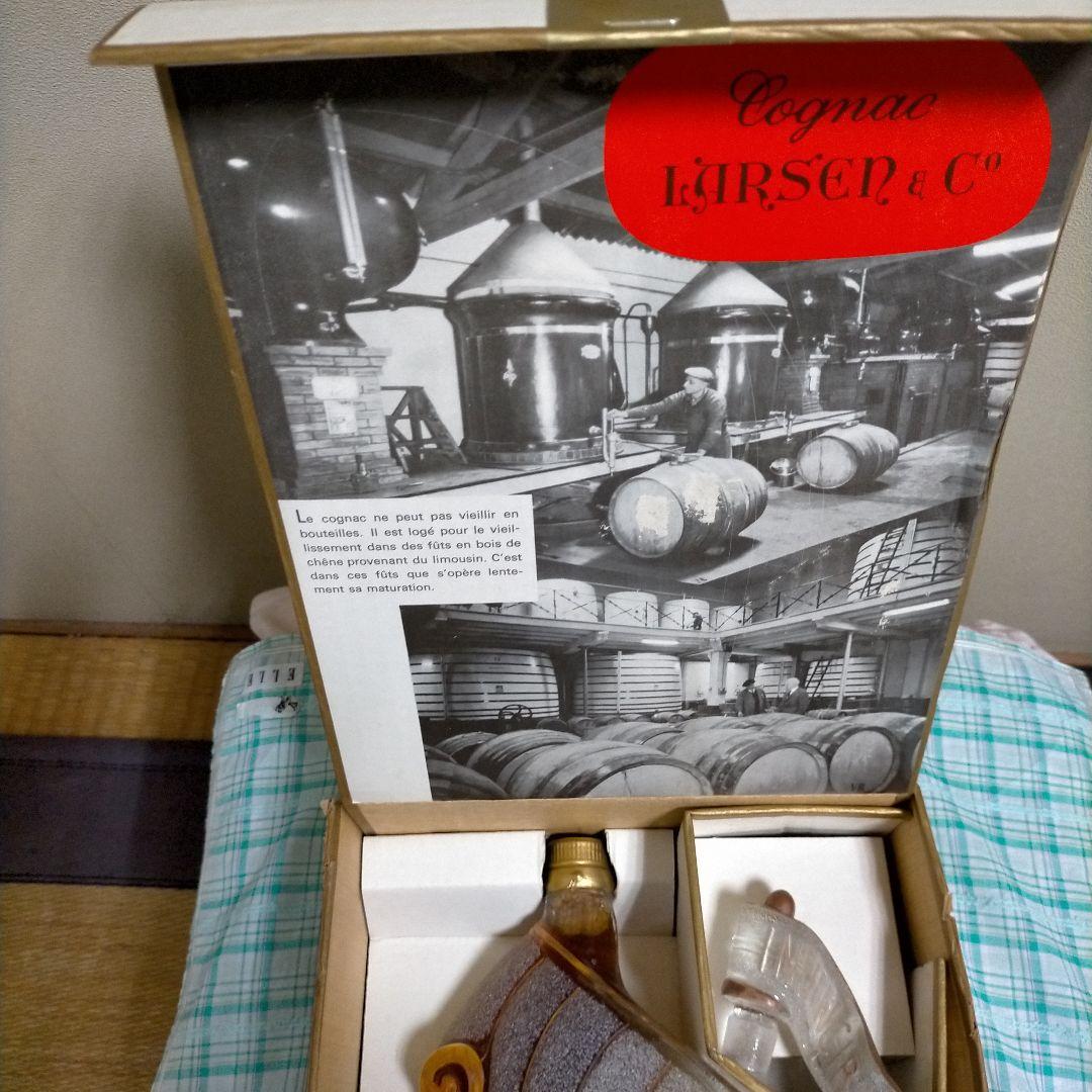 置物 INVINCIBLE COGNAC LARSEN S.A.