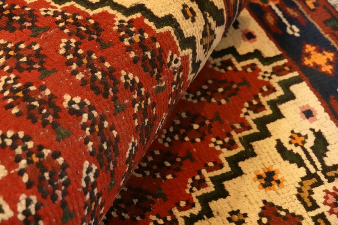 ✦vintage rugs✦　116cm58cm　インド産　ハンドメイドラグ