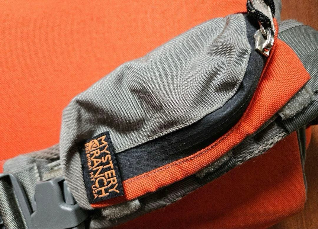 『希少』US MYSTERY RANCH メッセンジャーバッグ　インベーダー