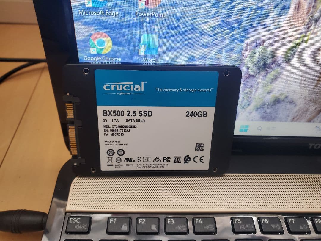 超高速東芝/Corei7/SSD512GB/メモリー16GB/オフィス2021