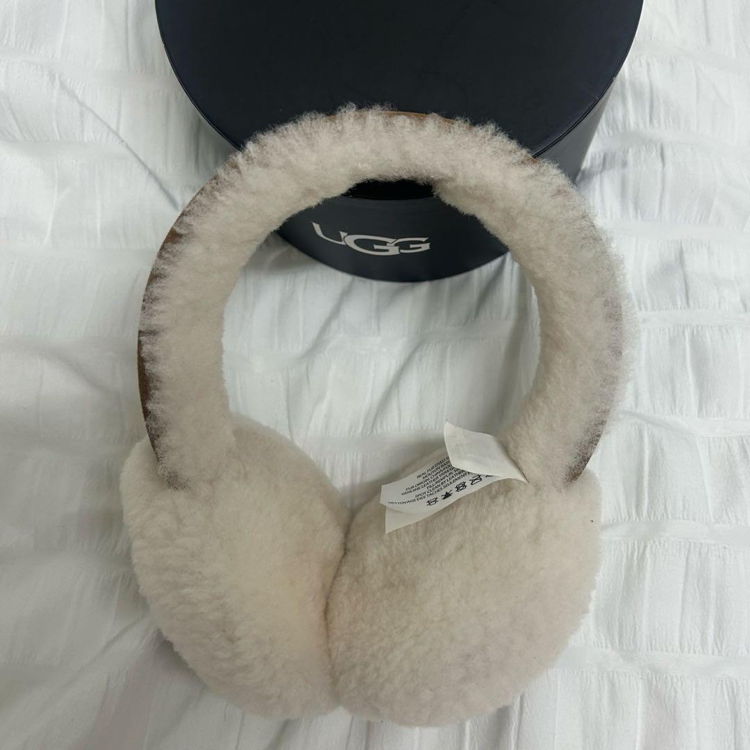 【本物・箱付き】UGG シープスキン イヤーマフ ベージュ