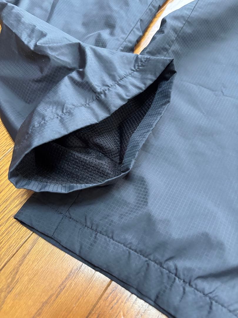 デサント cosmicTHERMO DESCENTE ウインドブレーカー 上下黒