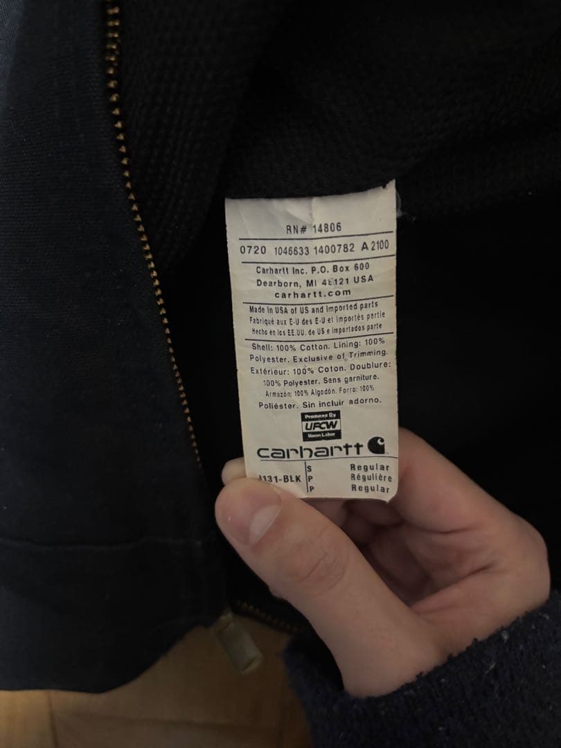 Carhartt アクティブジャケット　短丈　Sサイズ　　made in USA