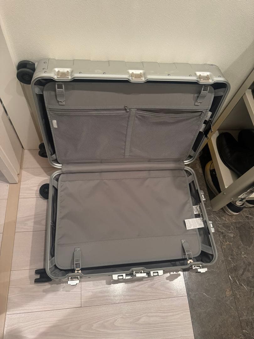 無印良品　アルミ　ハードキャリー　ケース　60Ｌ