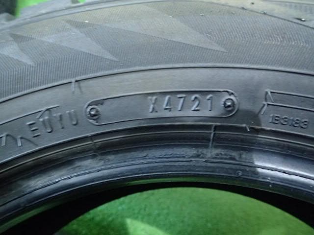 B1027【送料無料】スタッドレスタイヤ 175/65R15 4本セット