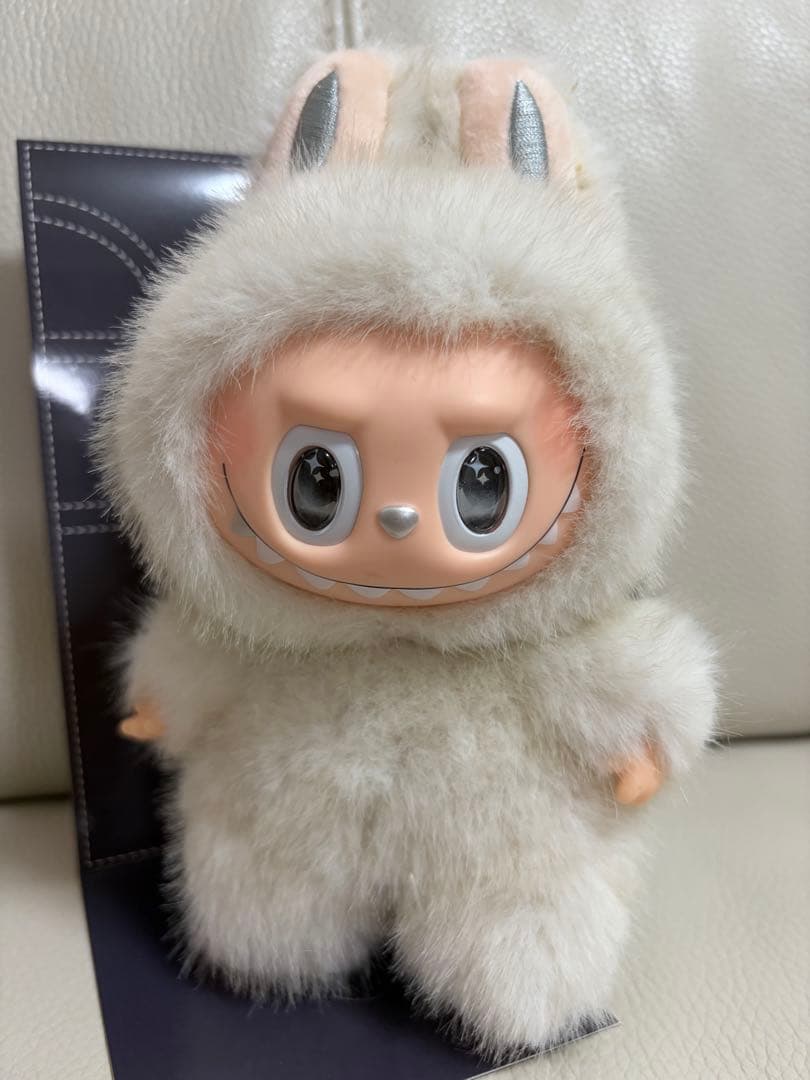 【白いと茶色】海外限定　ジモモ　JIMOMO ラブブ　labubu