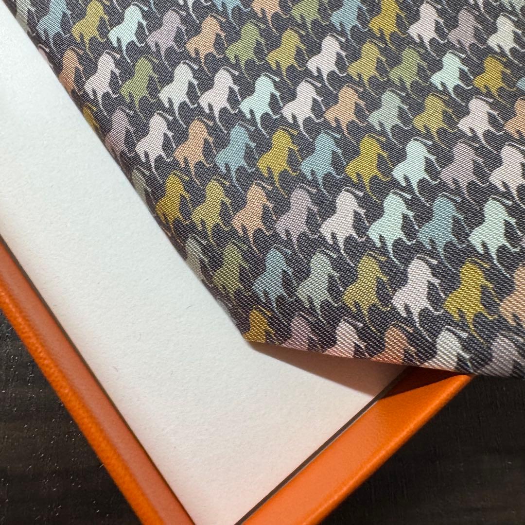 未使用 干支「丙午年」HERMES エルメス 馬群 ネクタイ 飛躍と幸運を運ぶ