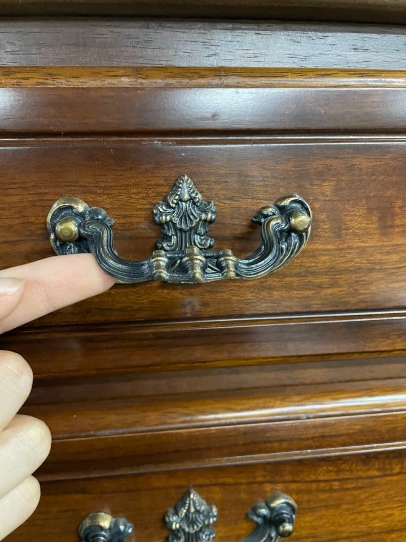 カリモク　コロニアル 木製 ブラウン キャビネット 4段