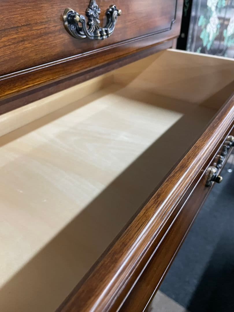 カリモク　コロニアル 木製 ブラウン キャビネット 4段