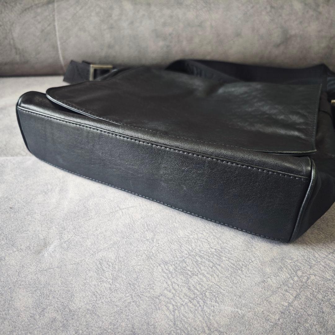 EMPORIO ARMANI エンポリオアルマーニ メッセンジャーバッグ 送料込