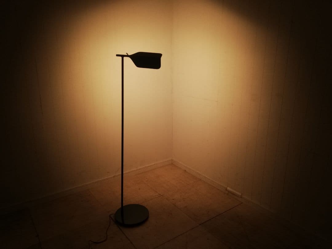 モデルルーム展示品 FLOS TAB black 2024年製