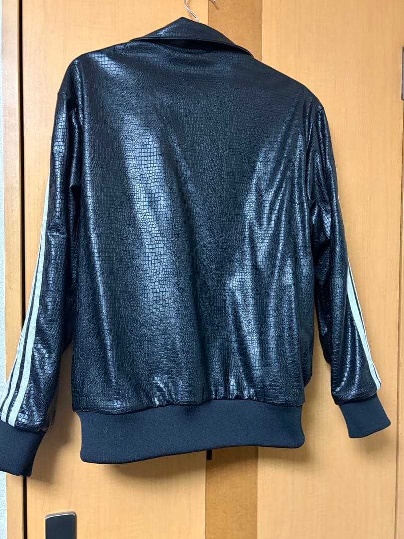 adidasフェイクレザー ジャケット M レディース