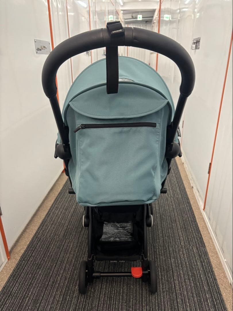 美品❗️ストッケヨーヨー３　ベビーカー　フレームはブラック、シートカラーはアクア
