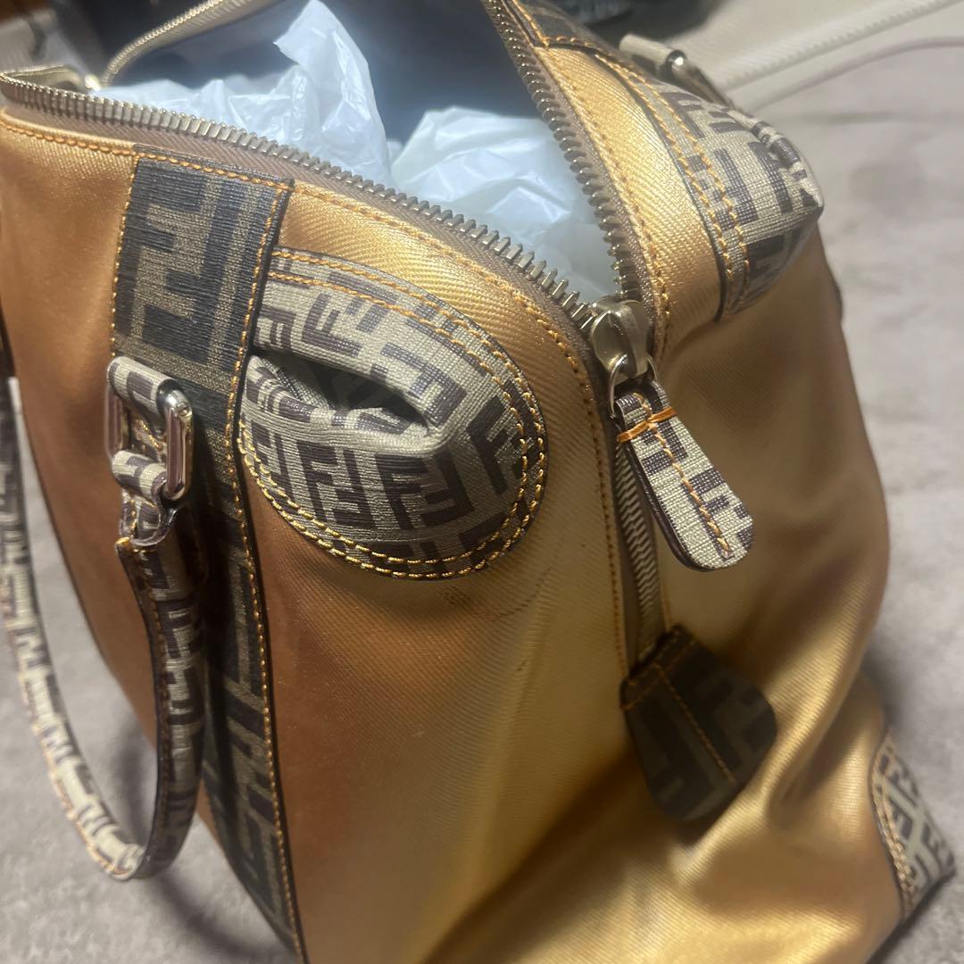 FENDI フェンディ　ボストンバック　ゴールド