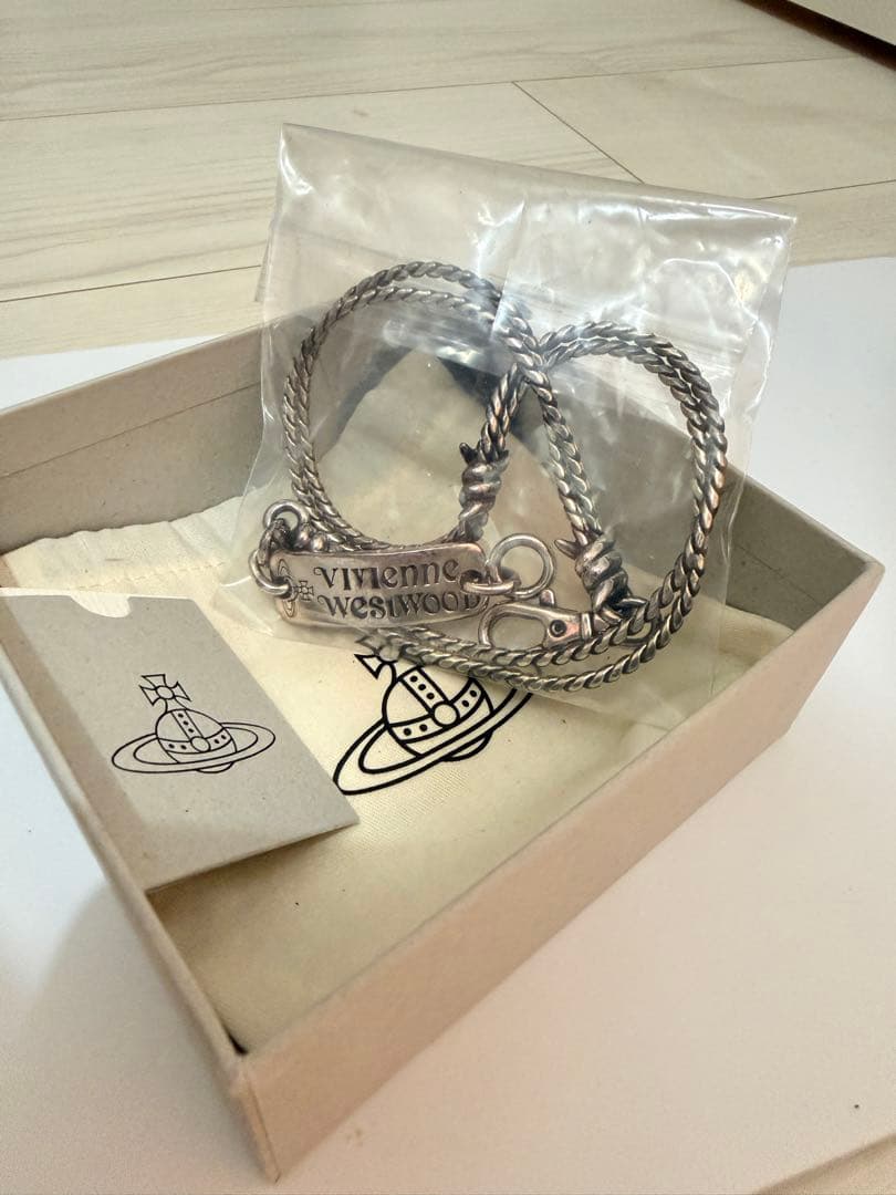 vivienne westwood ヴィヴィアンウエストウッド ブレスレット