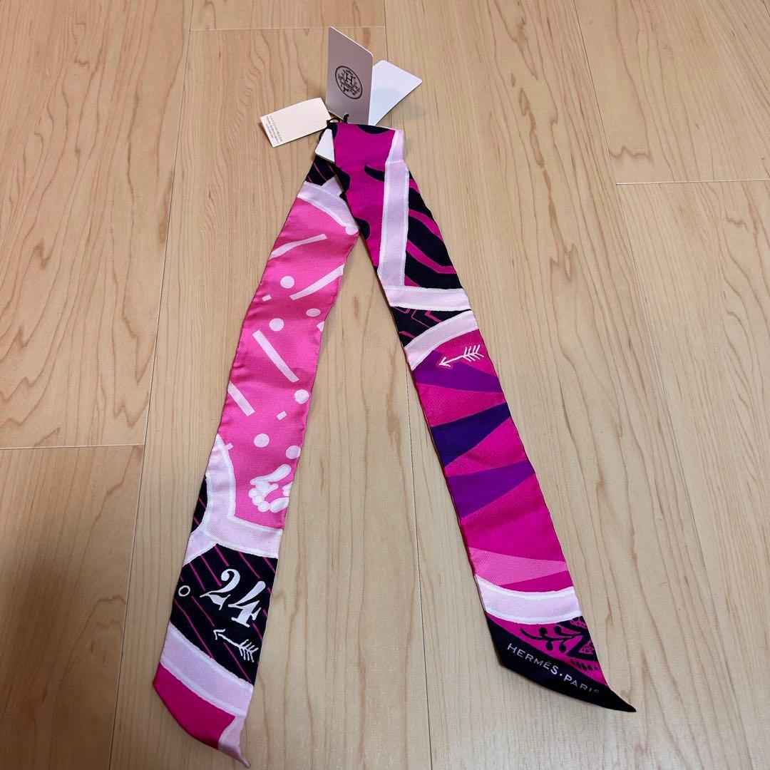 【未使用品】エルメス　ツイリー　シルクゲーム　ピンク