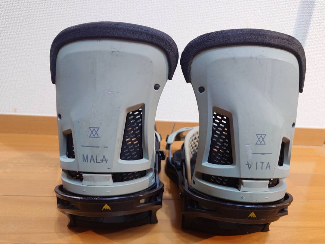 スノーボード Burton Malavita black grey Re:Flex