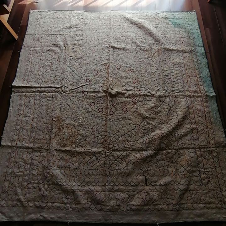 インドラジャスターン/ミラーワーク刺繍古布/トライバルラグ壁掛け
