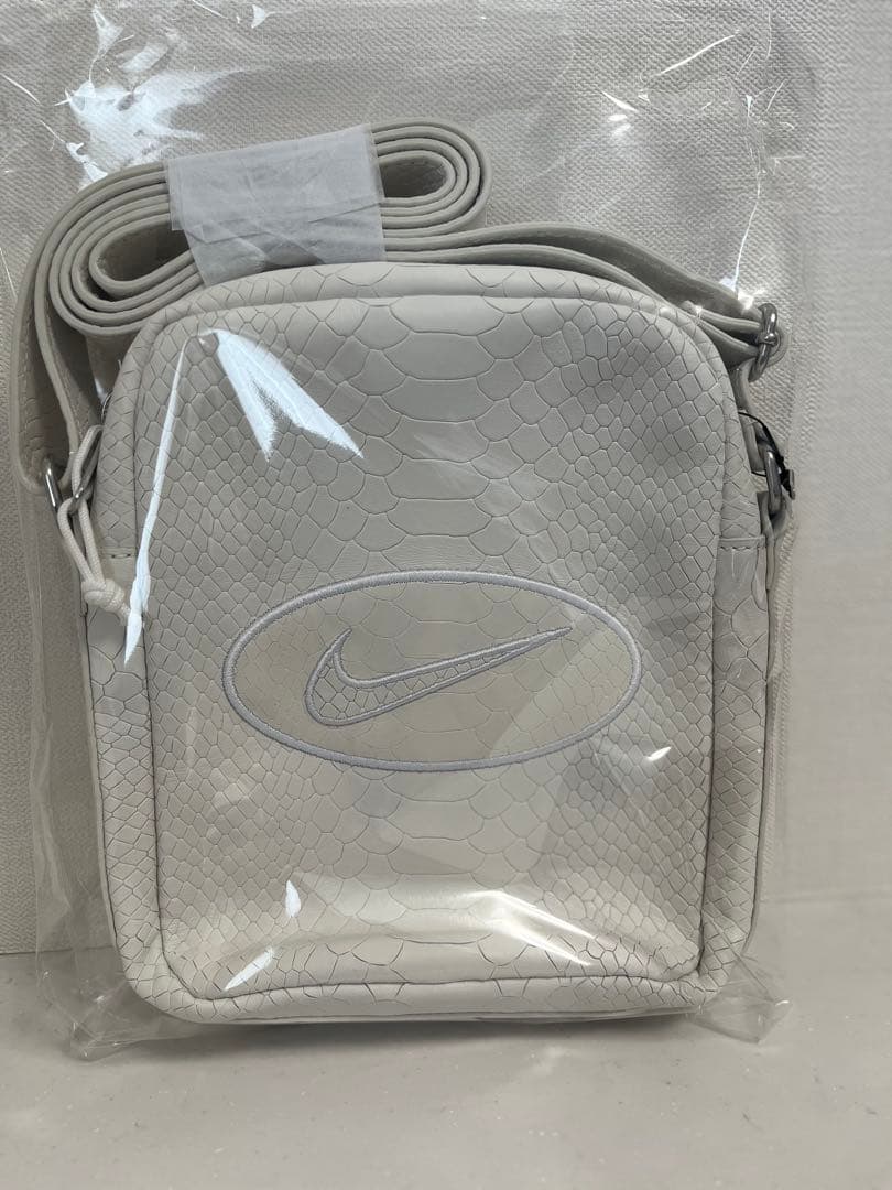 Supreme®/Nike® Leather Shoulder Bag